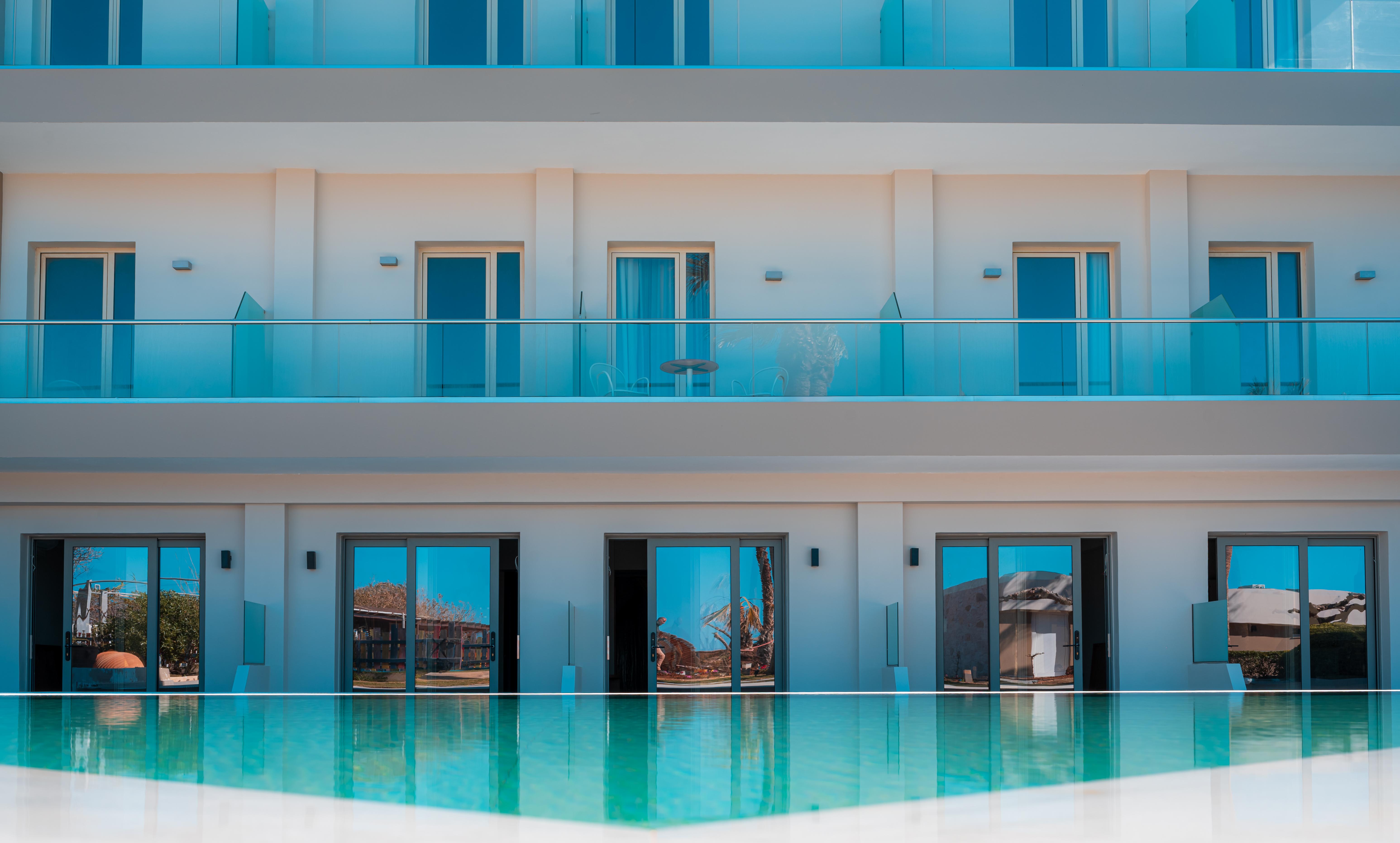 Malia Bay Beach Hotel & Bungalows エクステリア 写真