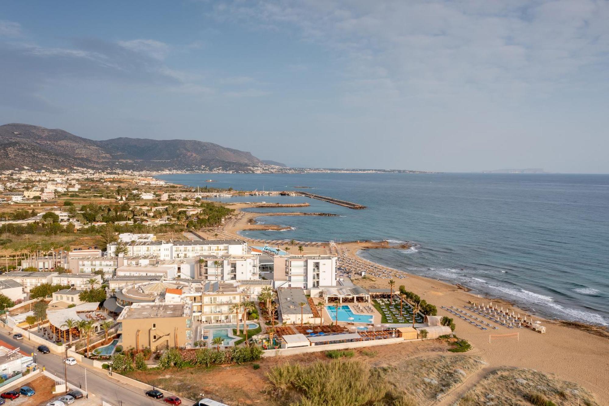 Malia Bay Beach Hotel & Bungalows エクステリア 写真